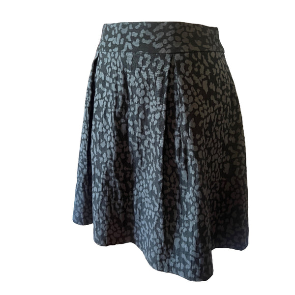 New Banana Republic Black Animal Print Skirt Size 6 Pleated Denim Mini with Zipper